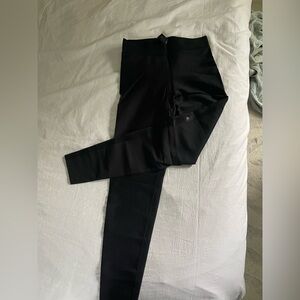 Black High-Waisted Ultracor Leggings